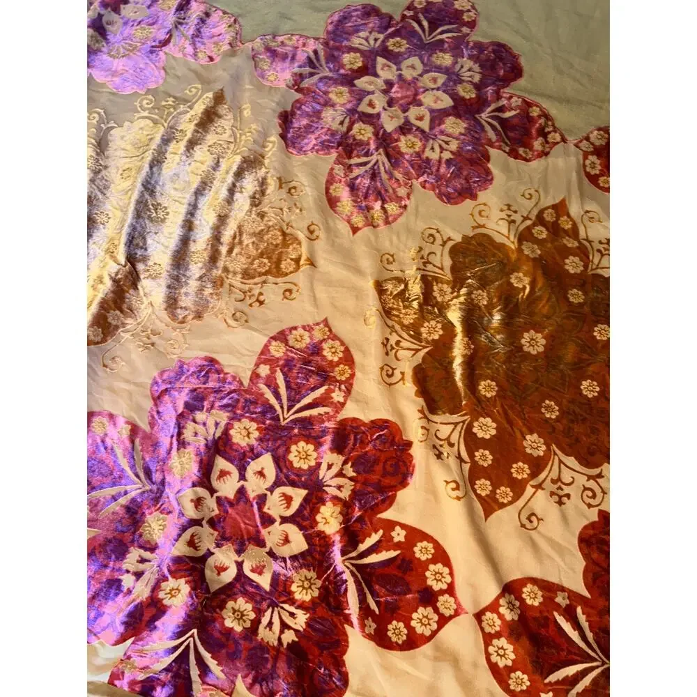 Tallulah Collection by Kevin O’Brien king size duvet cover